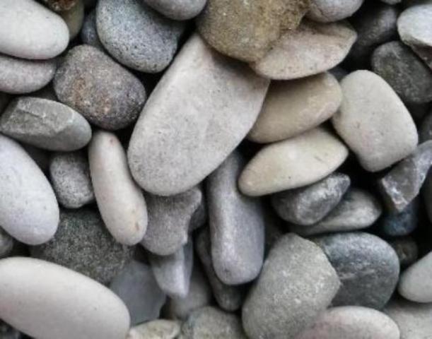 Где заказать гальку и каменную крошку с доставкой?  в Красногорске